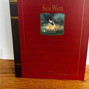 Disney Snow White Red Storybook